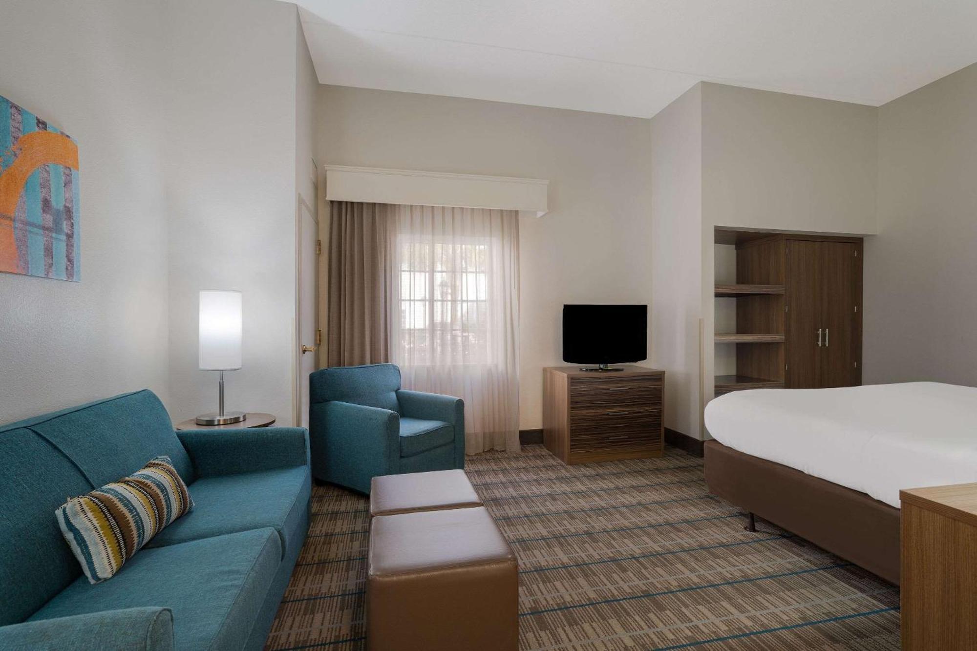 Mainstay Suites Wilmington - University Area Екстер'єр фото