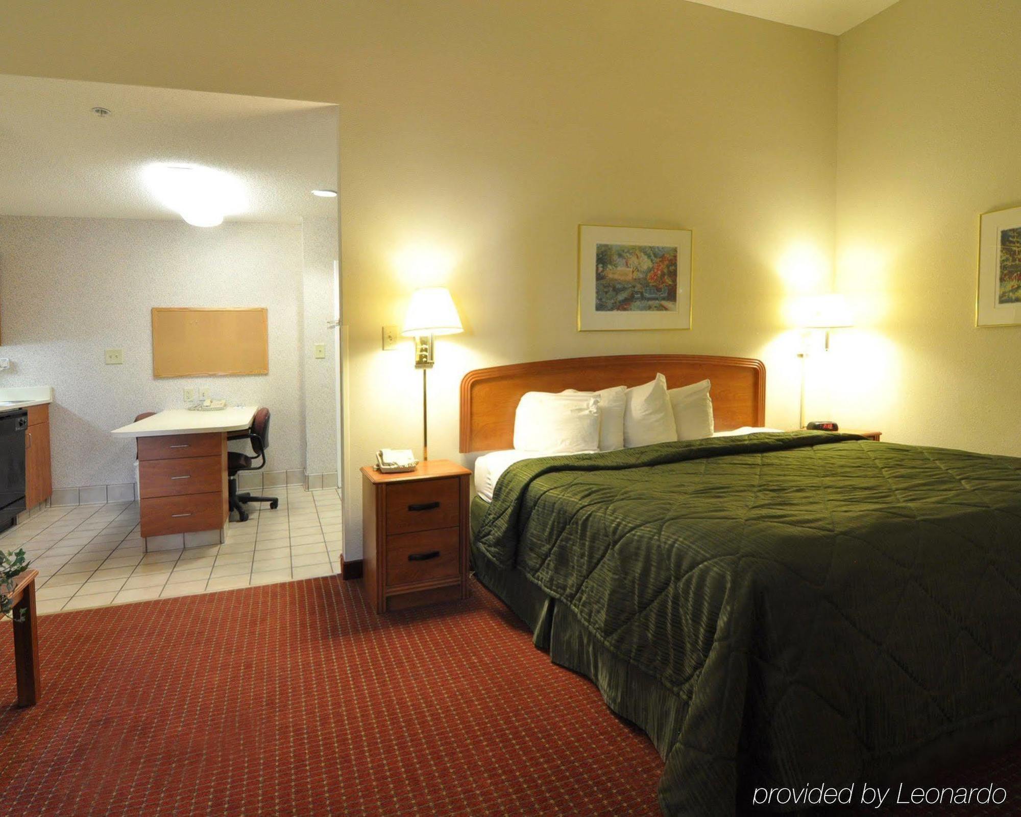 Mainstay Suites Wilmington - University Area Екстер'єр фото