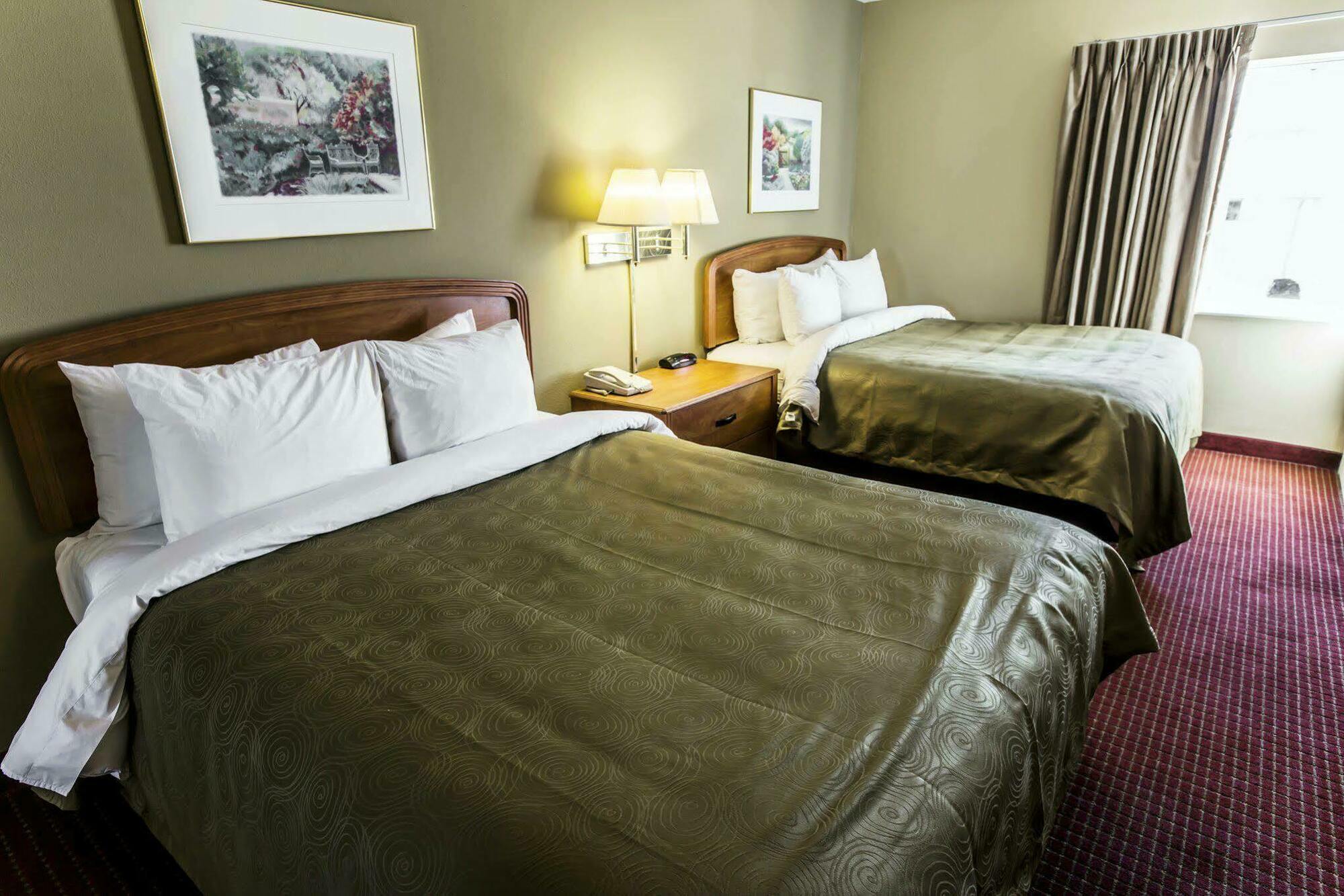Mainstay Suites Wilmington - University Area Екстер'єр фото